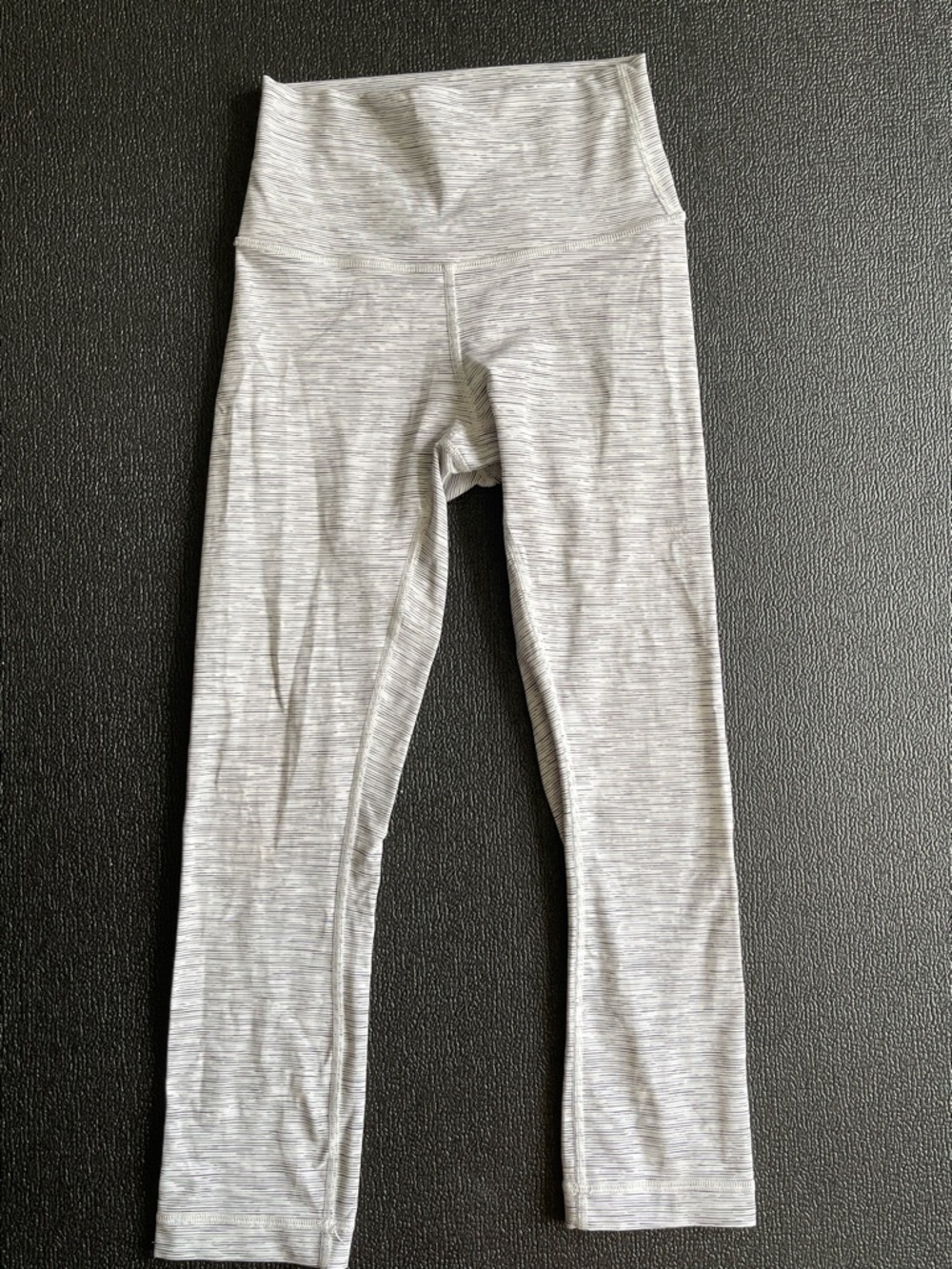 Lululemon Gray Wunder Under leggings